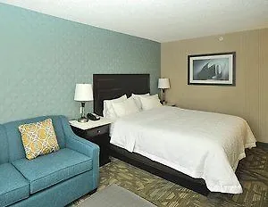 Hampton Inn By Hilton Calgary Airport North Hotel