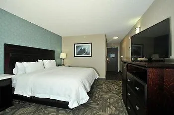 Hampton Inn By Hilton Calgary Airport North 3*,