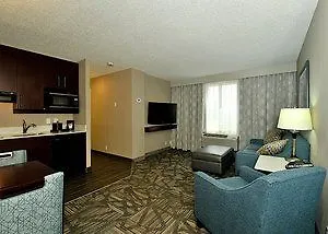 Hampton Inn By Hilton Calgary Airport North Hotel