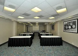 Hampton Inn By Hilton Calgary Airport North