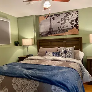 https://annies-homeaway-suite-in-central-location.halifax-hotels.org