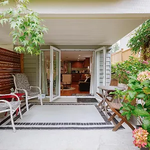 https://west-side-dunbar-area.vancouver-hotels-bc.net